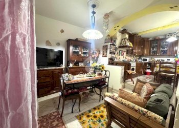 Quadrilocale Via Fontana di Trasta, Genova (zona Bolzaneto) - foto 3