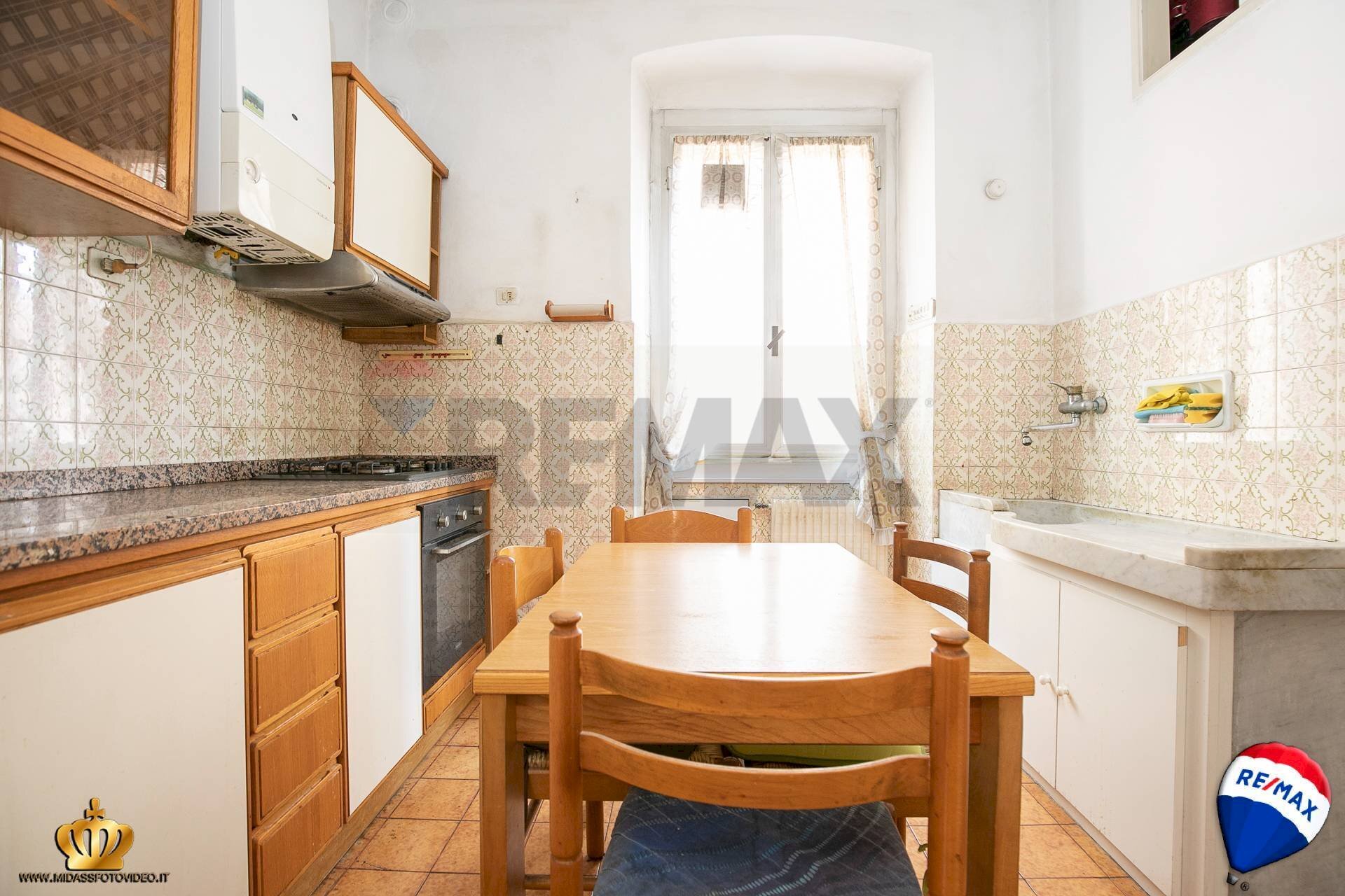 Three-room apartment Via Montebruno, 6 
 Marassi, Genova (neighborhood Marassi) - photo 3