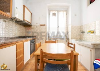 Three-room apartment Via Montebruno, 6 
 Marassi, Genova (neighborhood Marassi) - photo 3