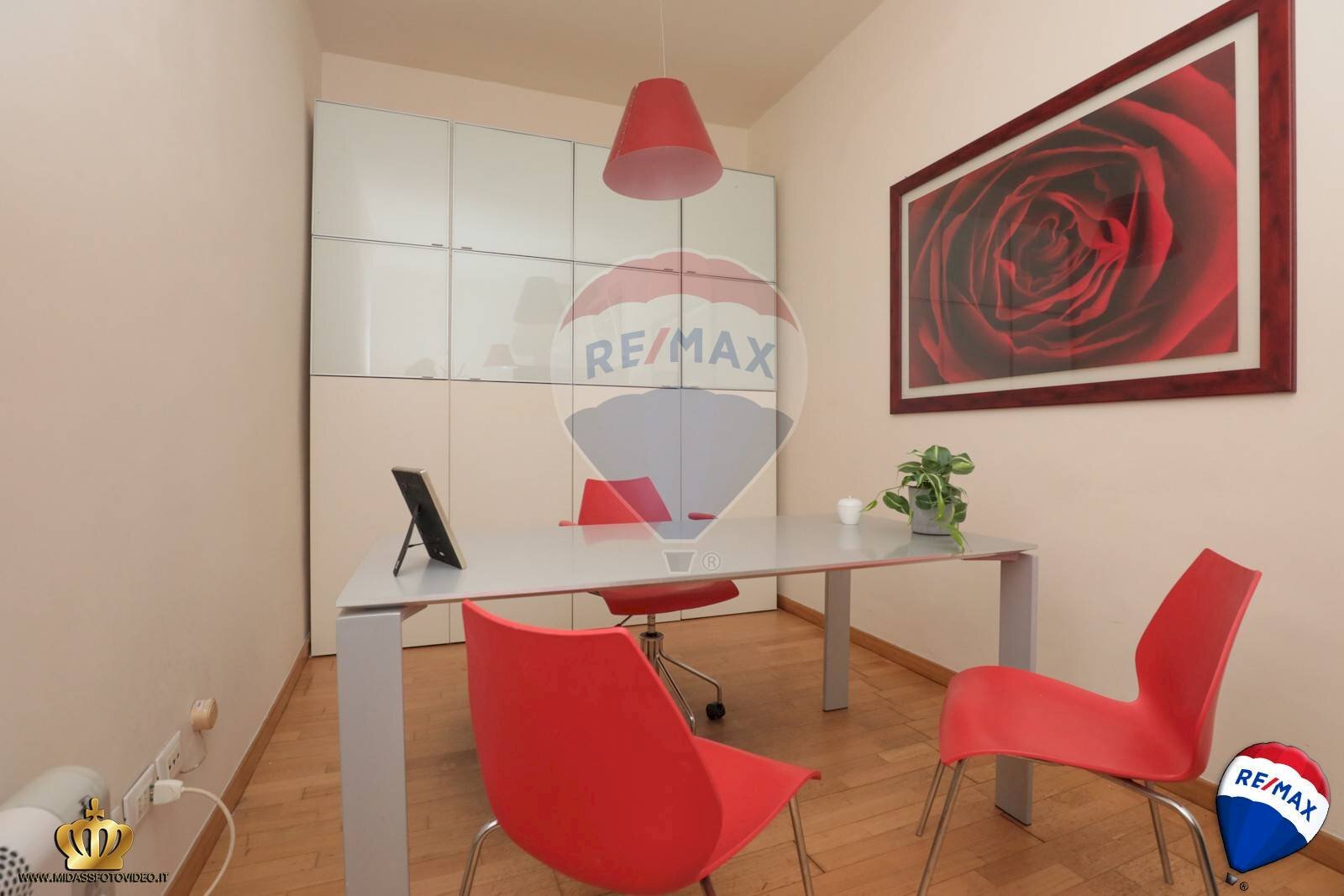 Ufficio Salita Di San Francesco, 7 
 Centro Storico, Genova (zona Centro Storico) - foto 1