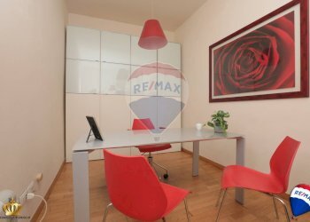 Ufficio Salita Di San Francesco, 7 
 Centro Storico, Genova (zona Centro Storico) - foto 1