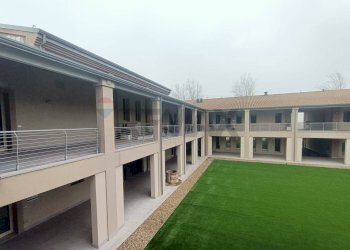 Office via statale, 110
Villafranca, Medolla - photo 3
