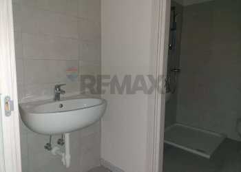 Office via statale, 110
Villafranca, Medolla - photo 12