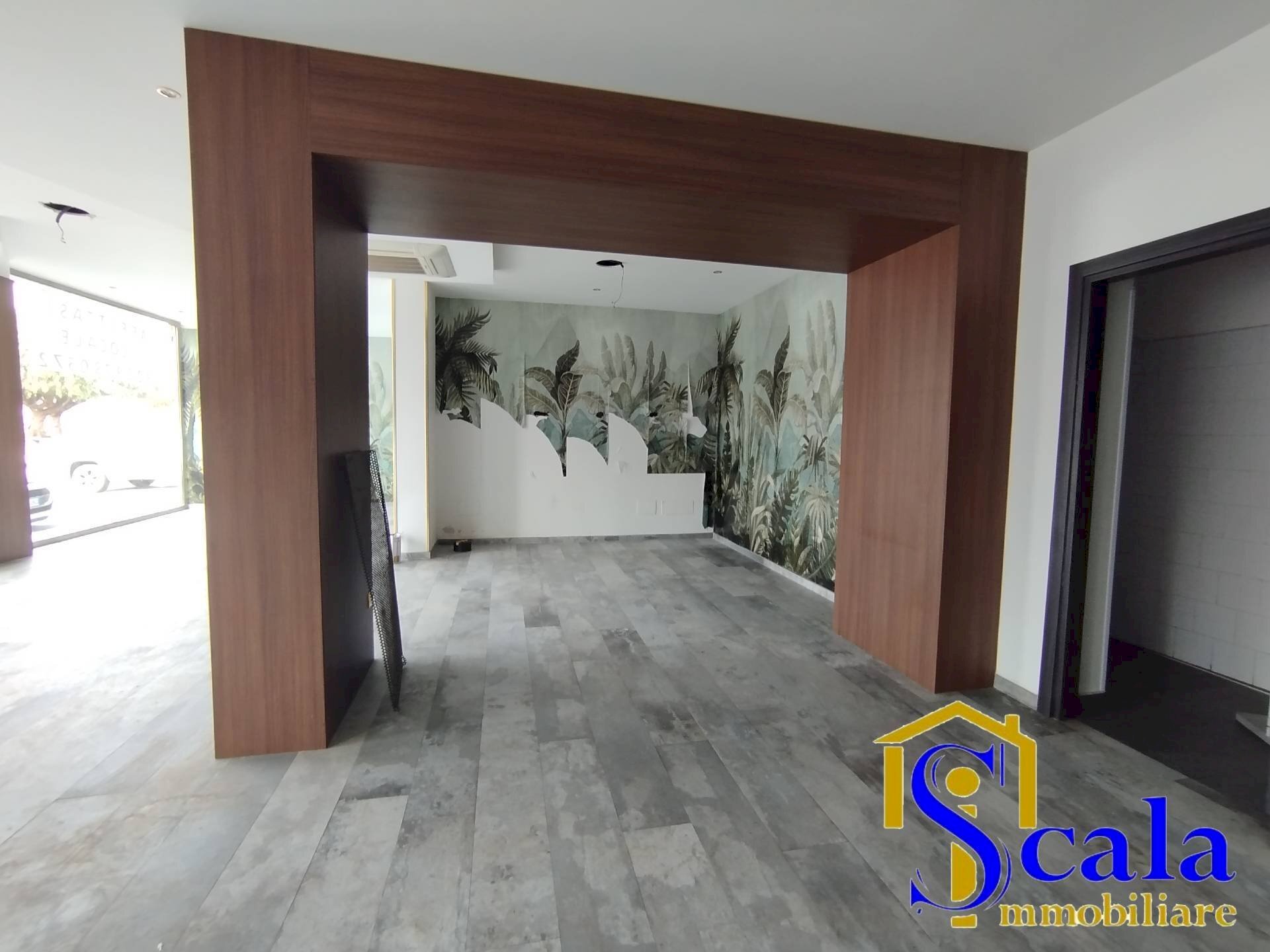 Foto 2 - Locale Commerciale zona anfiteatro, Santa Maria Capua Vetere - foto 2