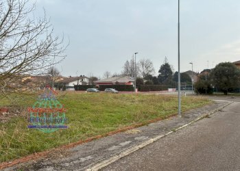 Foto 3 - Terreno edificabile VIA BRENTA
 
SNC, Finale Emilia - foto 3