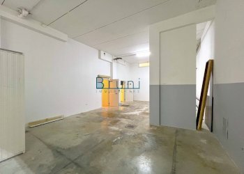 Foto 6 - Magazzino Via Niccolò IV, San Benedetto del Tronto - foto 6