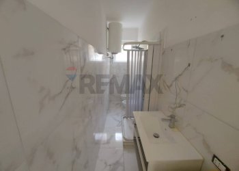 Bagno - Bilocale Via Provinciale per Orino
 
4, Castello Cabiaglio - foto 7
