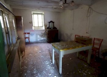 Sala da pranzo - Casa semi indipendente via Mazzini
 
11, Casalzuigno - foto 1