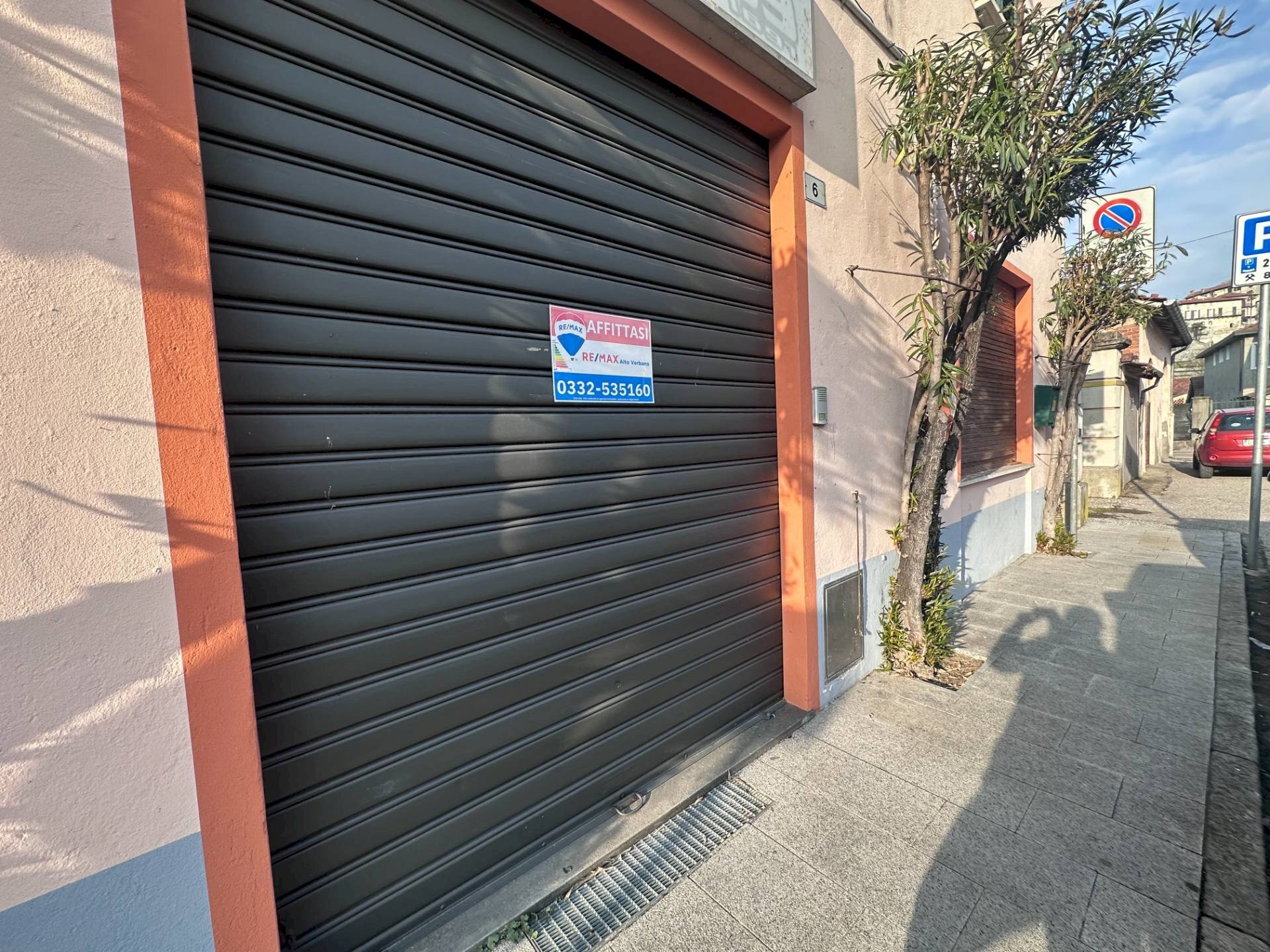 Edificio all\'aperto - Commercial Premises Besozzo - photo 1