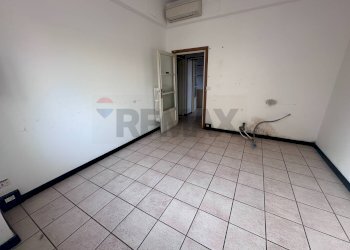 Stanza vuota - Commercial Premises Besozzo - photo 9