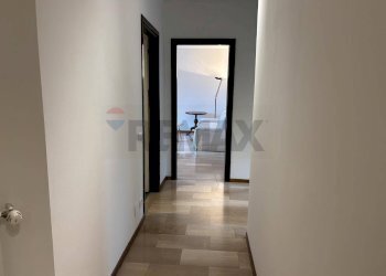 Hall / corridoio - Trilocale VIA CRISPI
14, Varese - foto 12