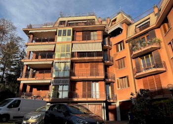 Edificio all\'aperto - Trilocale VIA CRISPI
14, Varese - foto 33