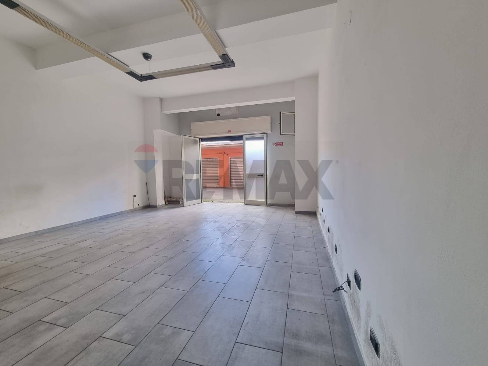 Foto 3 - Locale Commerciale Via Don Raffaele Abete
 
26, Melito di Napoli - foto 3