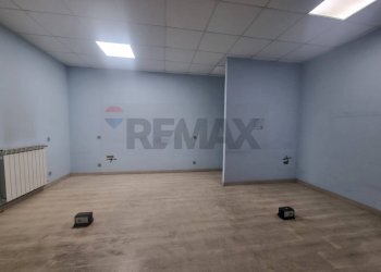 Foto 3 - Locale Commerciale via delle costellazioni
 
20, Melito di Napoli - foto 3