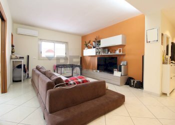 Soggiorno - Trilocale Via Badia
 
9, Catania - foto 4