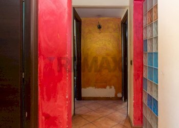 Hall / corridoio - Trilocale Via Marchese Di Casalotto
 
49, Catania - foto 7