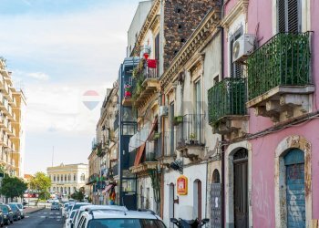 Edificio all\'aperto - Trilocale Via Marchese Di Casalotto
 
49, Catania - foto 26
