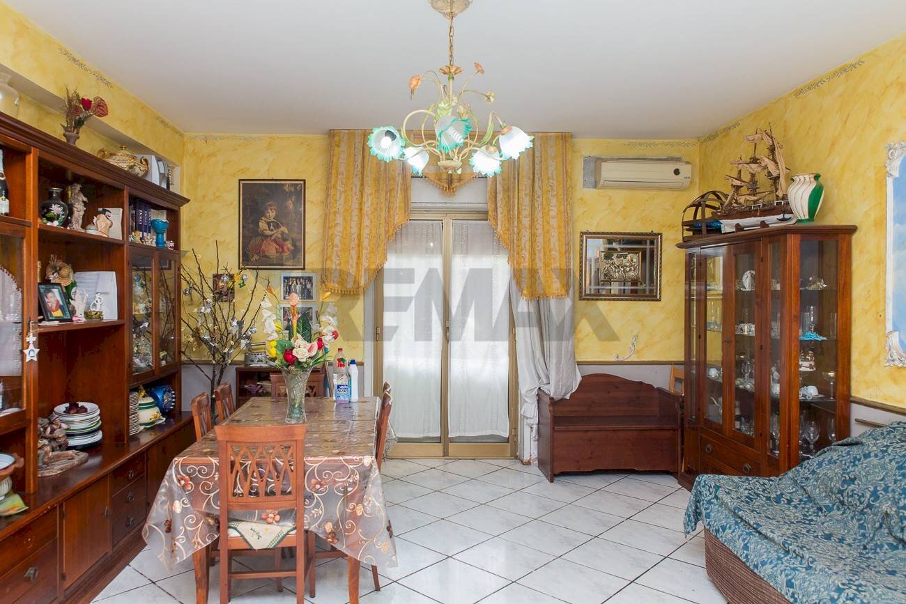 Sala da pranzo - Appartamento via Lenin
 
184, Misterbianco - foto 2