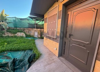 Giardino - Casa semi indipendente VILLAGGIO DELFINO
 
snc, Carlentini - foto 4