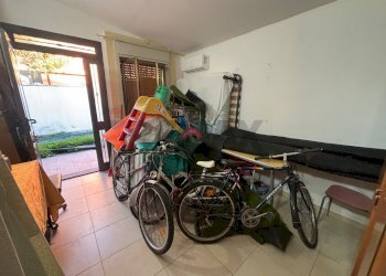 Non correlato - Casa semi indipendente VILLAGGIO DELFINO
 
snc, Carlentini - foto 15