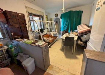 Sala da pranzo - Casa semi indipendente VILLAGGIO DELFINO
 
snc, Carlentini - foto 30