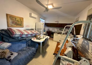 Sala da pranzo - Casa semi indipendente VILLAGGIO DELFINO
 
snc, Carlentini - foto 32