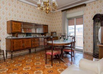 Sala da pranzo - Casa indipendente VIA SAN GIUSEPPE
 
219, Misterbianco - foto 9