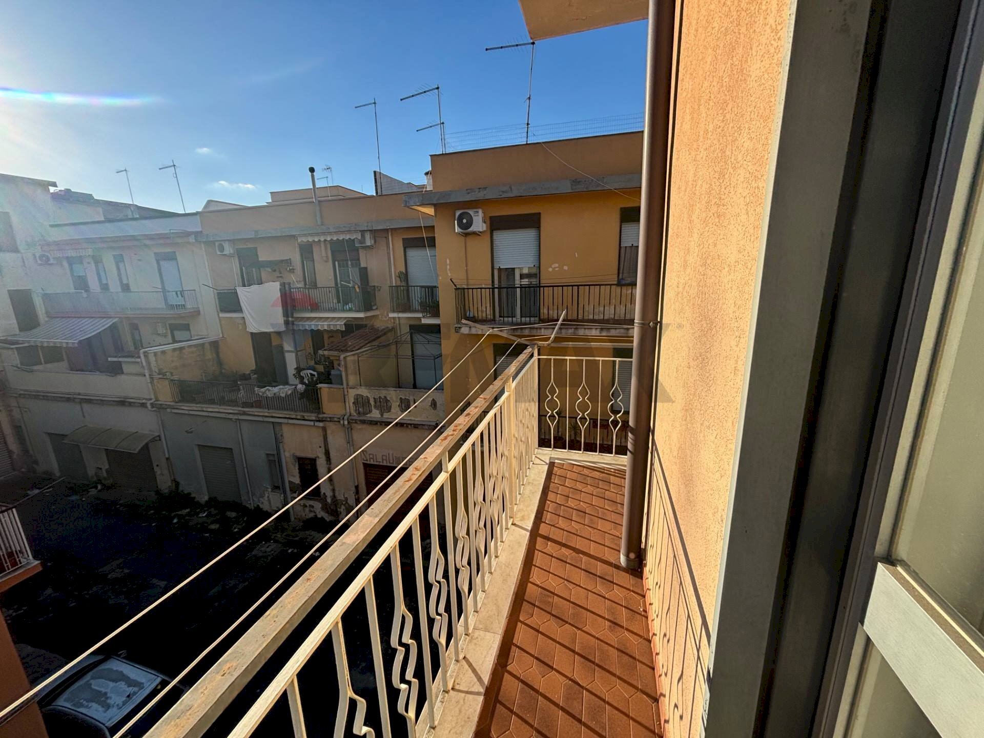 Balcone - Trilocale Via Nino Martoglio
 
31, Lentini - foto 3