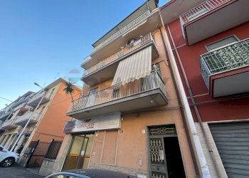 Edificio all\'aperto - Trilocale Via Nino Martoglio
 
31, Lentini - foto 1