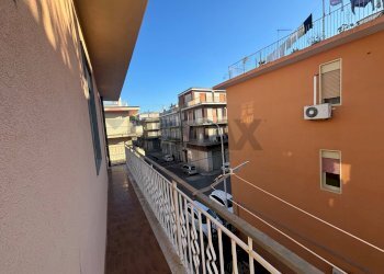 Balcone - Trilocale Via Nino Martoglio
 
31, Lentini - foto 15