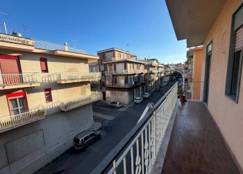 Balcone - Trilocale Via Nino Martoglio
 
31, Lentini - foto 25