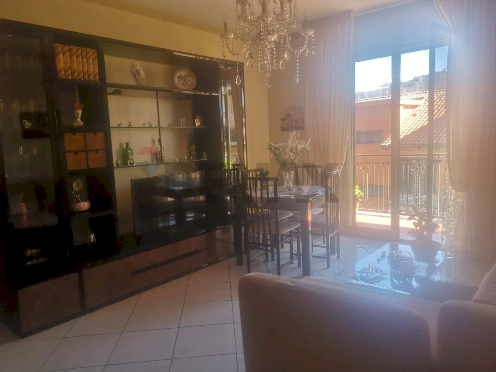 Sala da pranzo - Quadrilocale Via Sant'Antonio Abate
 
64, Misterbianco - foto 1