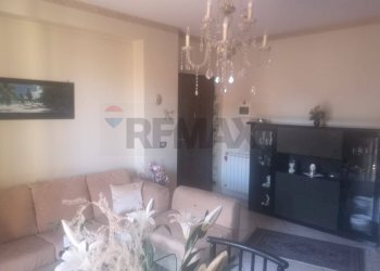 Soggiorno - Quadrilocale Via Sant'Antonio Abate
 
64, Misterbianco - foto 4