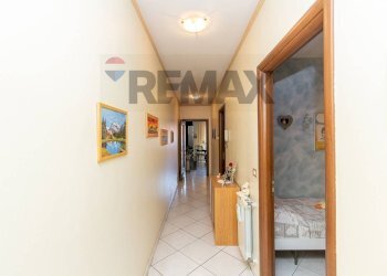 Hall / corridoio - Quadrilocale Via Sant'Antonio Abate
 
64, Misterbianco - foto 15