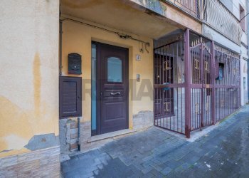 Edificio all\'aperto - Casa indipendente Via Gela
 
4, Caltagirone - foto 35