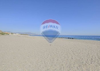 Vista dell\'acqua - Residence Via Spiaggia
 
339, Mascali - foto 30