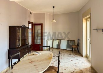 Sala da pranzo - Quadrilocale Via Panoramica
 
2, Augusta - foto 8