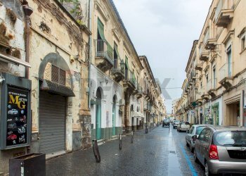 Edificio all\'aperto - Casa indipendente Via Vittorio Emanuele III
 
29, Paterno - foto 4