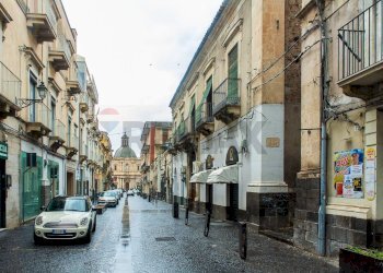Edificio all\'aperto - Casa indipendente Via Vittorio Emanuele III
 
29, Paterno - foto 6