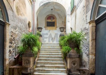 Scale - Casa indipendente Via Vittorio Emanuele III
 
29, Paterno - foto 11