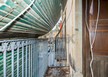 Balcone - Casa indipendente Via Vittorio Emanuele III
 
29, Paterno - foto 36