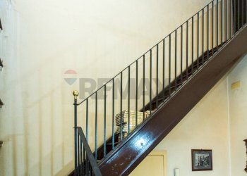 Scale - Casa indipendente Via Vittorio Emanuele III
 
29, Paterno - foto 65