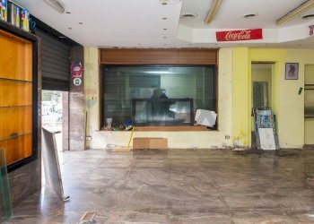 Stanza vuota - Locale Commerciale Via Eleonora D'angiò
 
57, Catania - foto 9