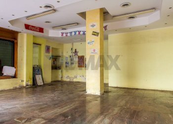 Stanza vuota - Locale Commerciale Via Eleonora D'angiò
 
57, Catania - foto 14