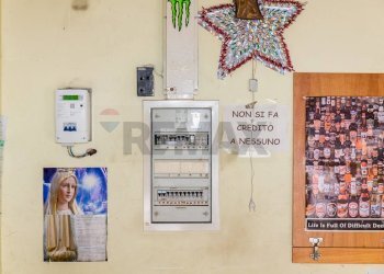 Dettagli - Locale Commerciale Via Eleonora D'angiò
 
57, Catania - foto 23