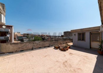 Terrazza - Appartamento Via Giuseppe Garibaldi
 
245, Misterbianco - foto 2