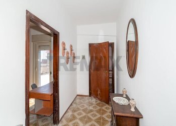 Hall / corridoio - Appartamento Via Giuseppe Garibaldi
 
245, Misterbianco - foto 16