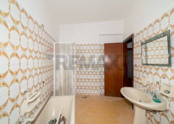 Bagno - Appartamento Via Giuseppe Garibaldi
 
245, Misterbianco - foto 24