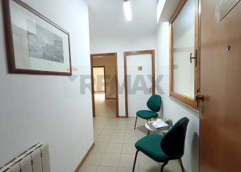 Hall / corridoio - Ufficio Via Catanelli
 
12, Perugia - foto 11