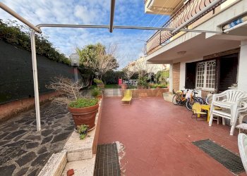 Terrazza - Quadrilocale Via Ulisse
 
30, Ardea - foto 13